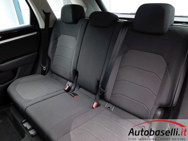 VOLKSWAGEN Touareg usata 62