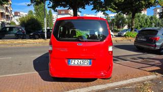 FORD Tourneo Courier usata, con Autoradio