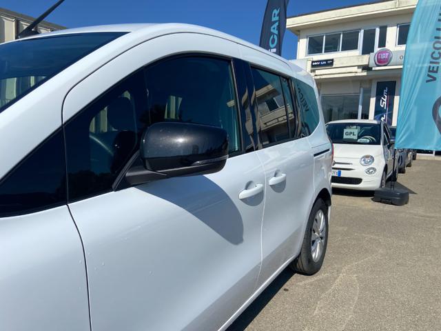 RENAULT Kangoo usata 24