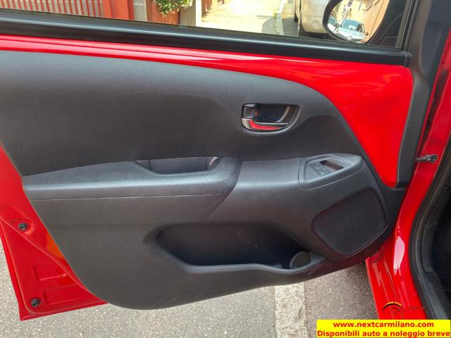 TOYOTA Aygo usata, con Sistema di navigazione