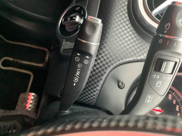 MERCEDES-BENZ A 180 usata, con Sedili riscaldati