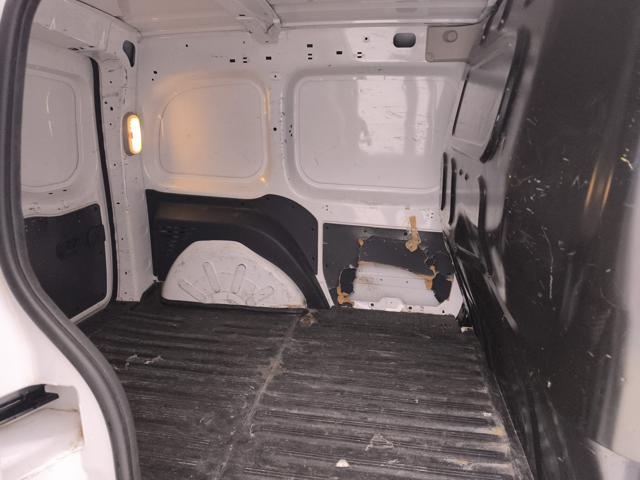 RENAULT Kangoo usata 23