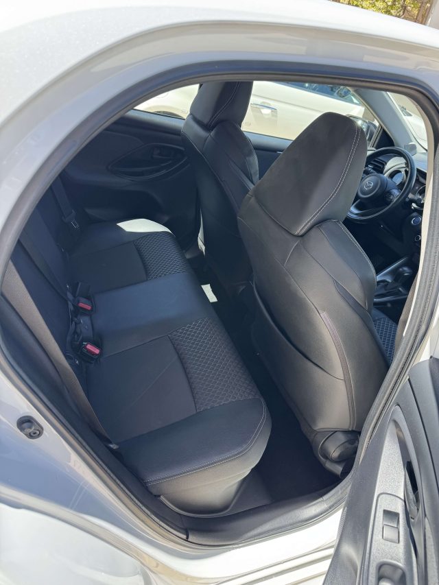 MAZDA 2 usata, con Sedile posteriore sdoppiato