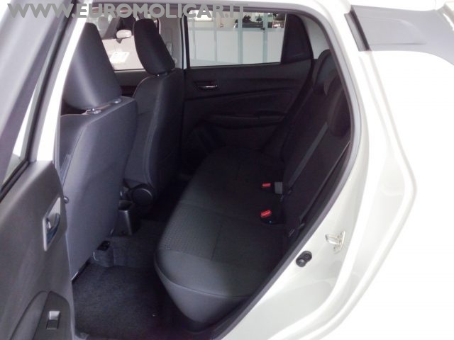 SUZUKI Swift usata, con Autoradio