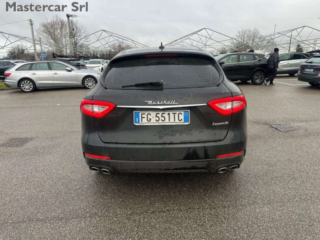MASERATI Levante usata, con Autoradio