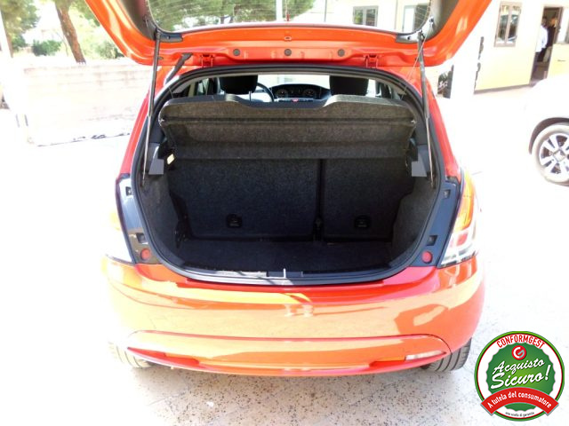 LANCIA Ypsilon usata 27