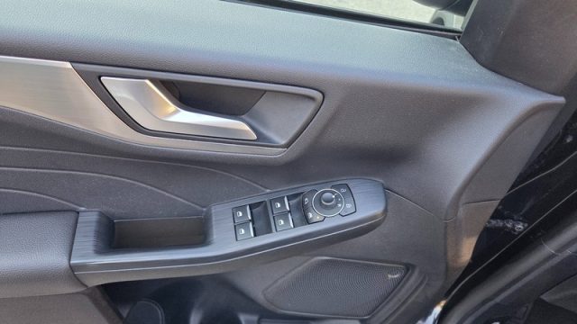 FORD Kuga usata, con Sistema di navigazione