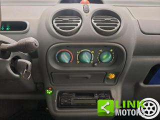 RENAULT Twingo usata, con Autoradio