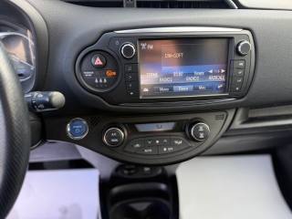 TOYOTA Yaris usata 17