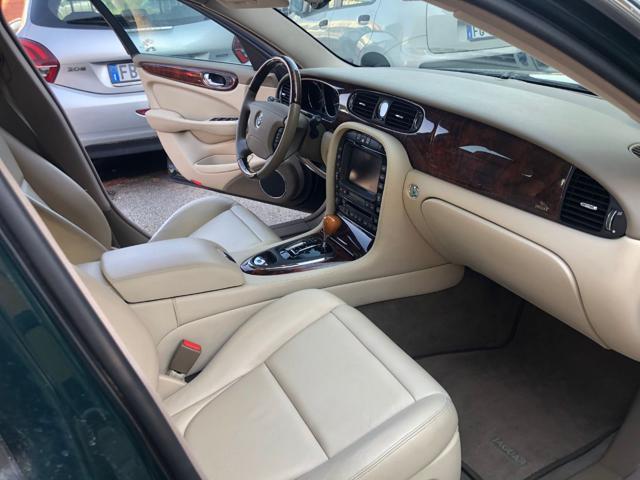JAGUAR XJ8 usata, con Fendinebbia