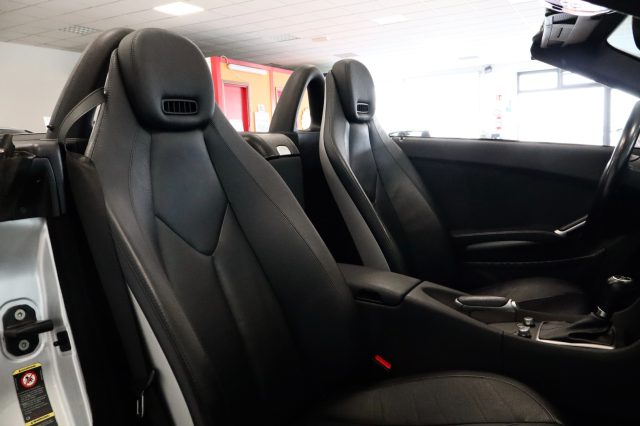 MERCEDES-BENZ SLK 200 usata, con Park Distance Control