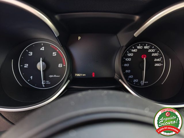 ALFA ROMEO Stelvio usata, con Fari Xenon