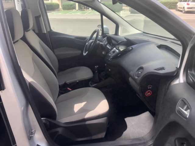 FORD Tourneo Courier usata, con Climatizzatore