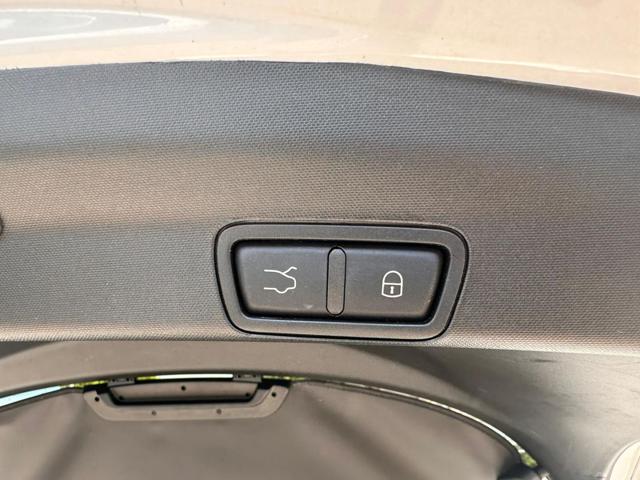 ALFA ROMEO Stelvio usata, con Fari Xenon