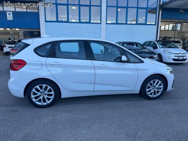 BMW 225 usata, con Autoradio