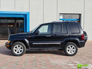 JEEP Cherokee usata, con Autoradio