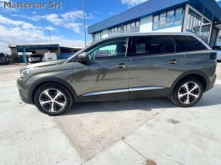 PEUGEOT 5008 usata, con Airbag laterali