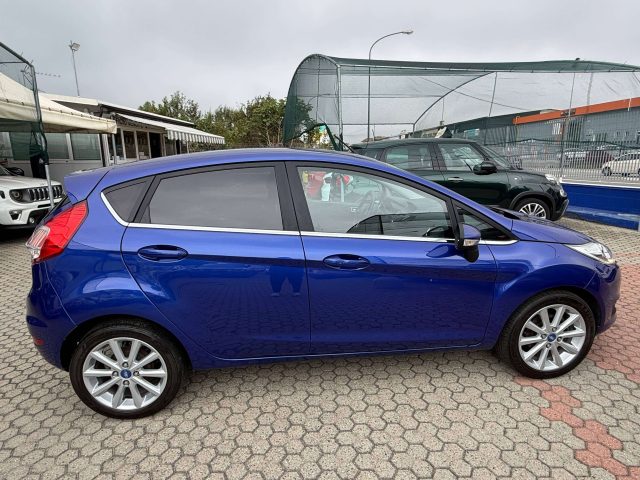 FORD Fiesta usata, con Alzacristalli elettrici