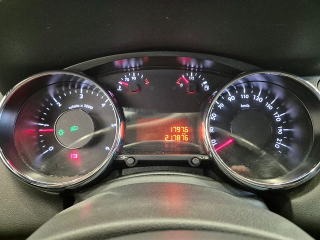 PEUGEOT 5008 usata, con Controllo automatico clima