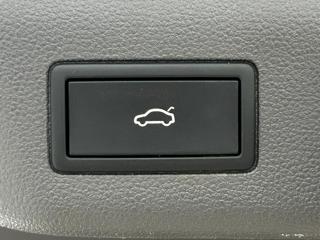 VOLKSWAGEN Multivan usata, con Sensori di parcheggio posteriori