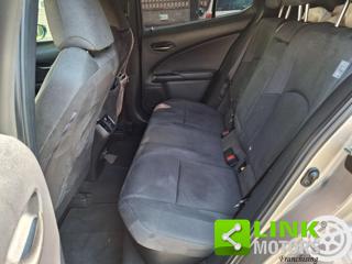 LEXUS UX 250h usata, con Cerchi in lega