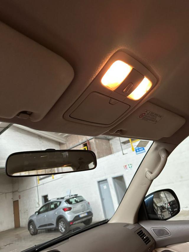 TOYOTA Land Cruiser usata, con Fari direzionali