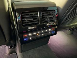 VOLKSWAGEN Touareg usata, con Cerchi in lega