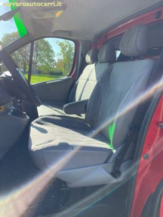 NISSAN Primastar usata, con Lettore CD