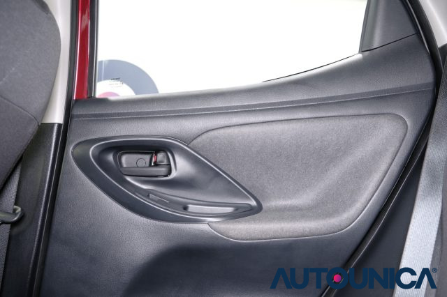 TOYOTA Yaris usata, con Sistema di avviso di distanza