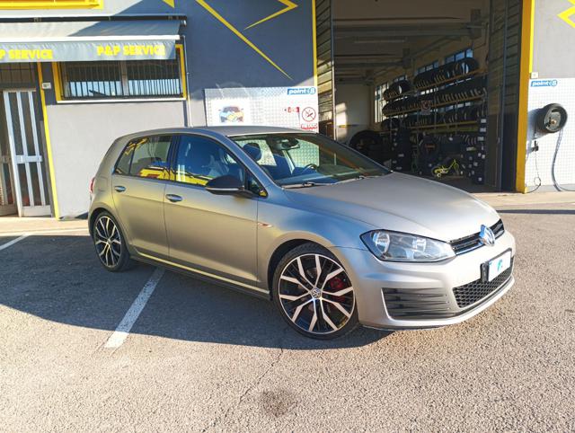VOLKSWAGEN Golf GTI usata, con Autoradio