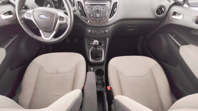 FORD Tourneo Courier usata, con Monitoraggio pressione pneumatici