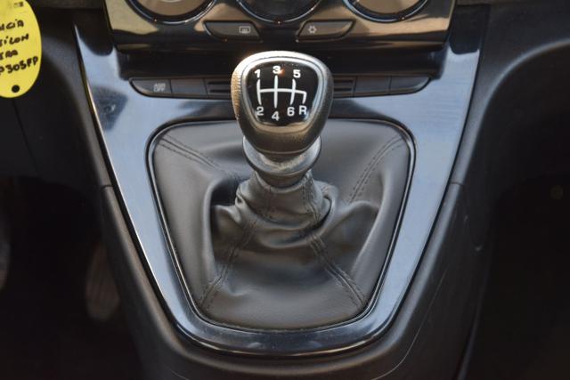 LANCIA Ypsilon usata, con USB