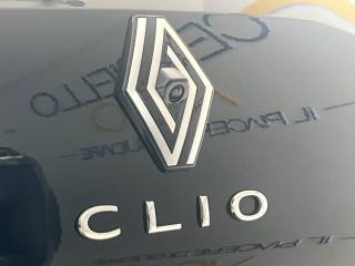 RENAULT Clio usata, con Volante in pelle