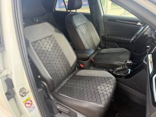 VOLKSWAGEN T-Roc usata 27