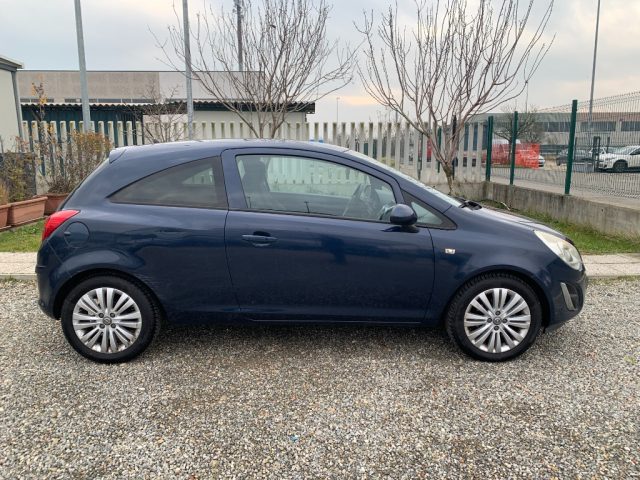 OPEL Corsa usata, con Airbag Passeggero