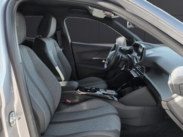 PEUGEOT 2008 usata, con USB