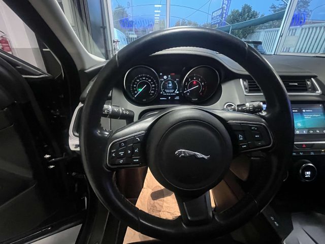 JAGUAR E-Pace usata, con Chiusura centralizzata