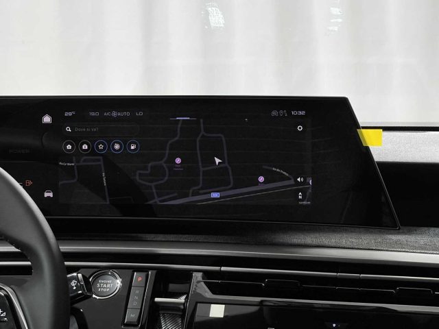 PEUGEOT 5008 usata, con Sensore di luce