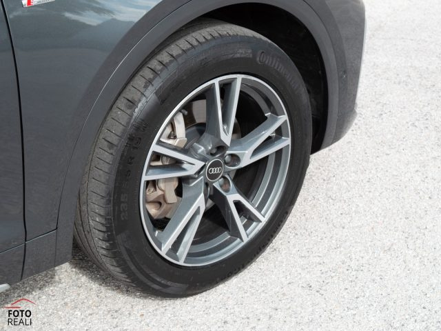 AUDI Q5 usata, con Volante in pelle