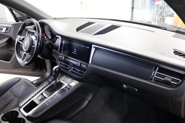 PORSCHE Macan usata, con Fendinebbia