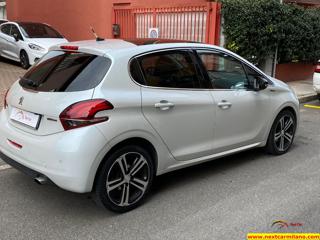 PEUGEOT 208 usata, con Boardcomputer