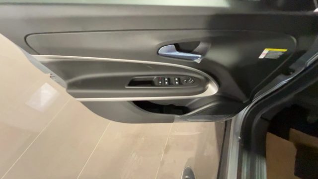 JEEP Avenger usata, con Chiusura centralizzata