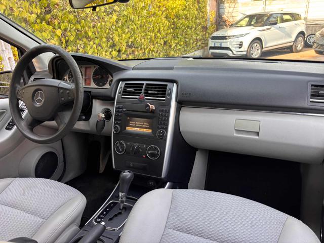 MERCEDES-BENZ B 180 usata, con Boardcomputer
