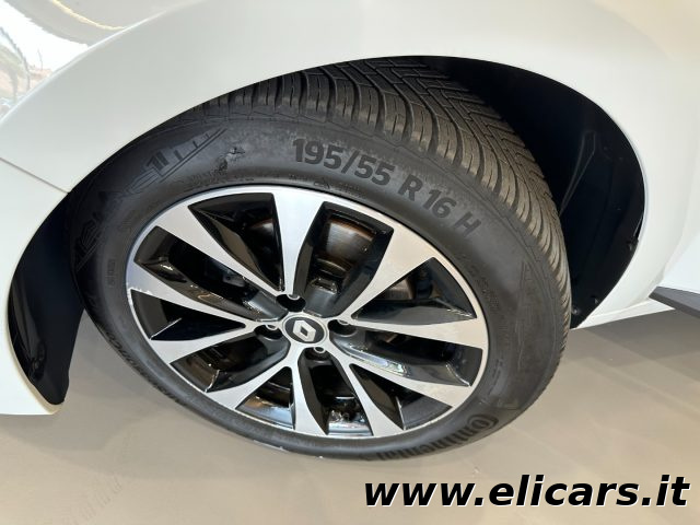 RENAULT Clio usata, con Volante multifunzione