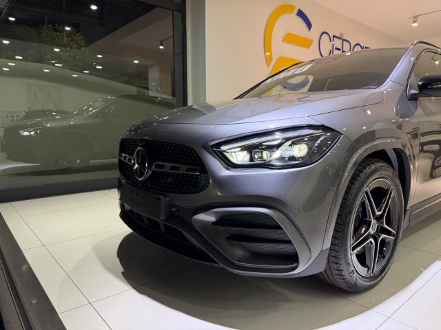 MERCEDES-BENZ GLA 200 usata, con Controllo automatico clima