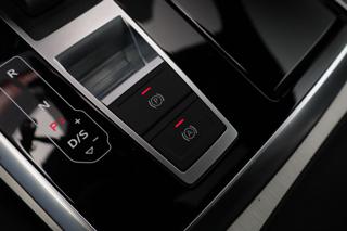 AUDI Q8 usata, con Sistema di navigazione