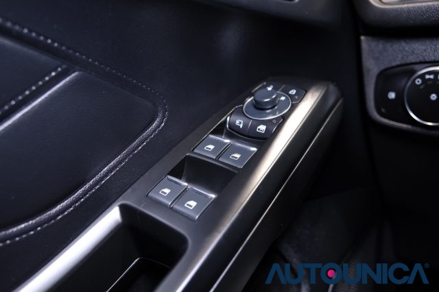 FORD Focus usata, con Specchietti laterali elettrici
