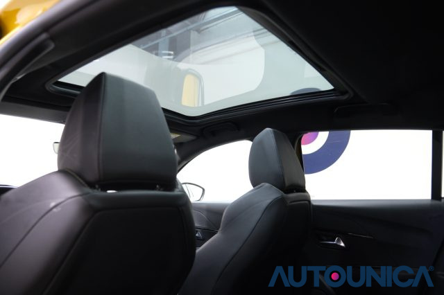 PEUGEOT 208 usata, con Airbag testa