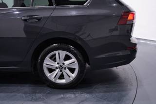 VOLKSWAGEN Golf Variant usata, con Sensore di luce