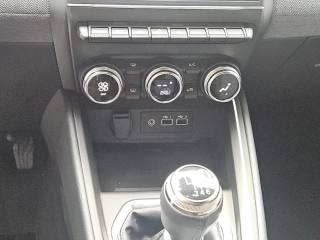 RENAULT Clio usata, con Luci diurne LED